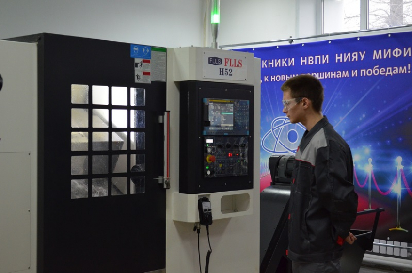 При поддержке «Росатома» в Нововоронежском политехническом институте открылось новое направление подготовки токарей и фрезеровщиков