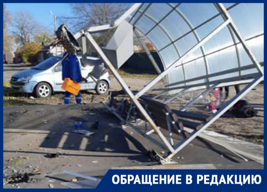 Автомобилистка снесла остановку с людьми в Воронеже