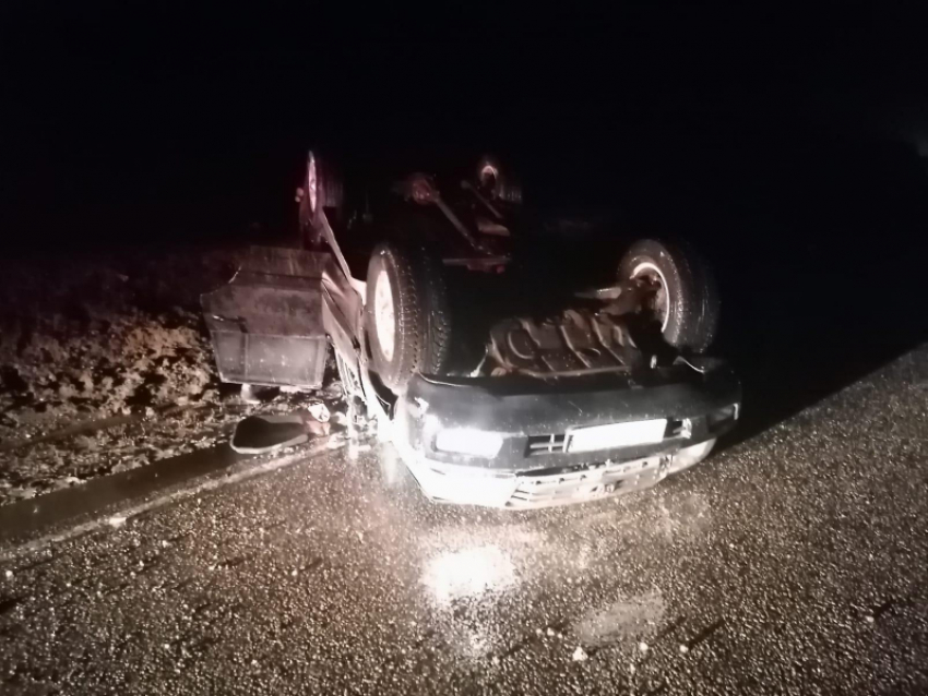 Несовершеннолетние пассажиры попали в больницу после ДТП в Воронежской области