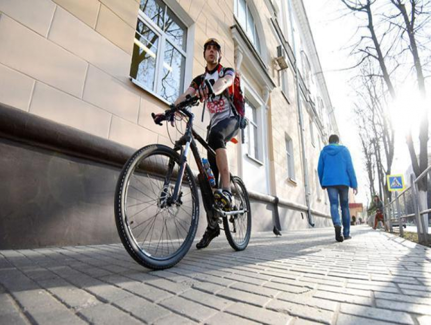 Воронежский водитель сломал ключицу велосипедисту-подростку