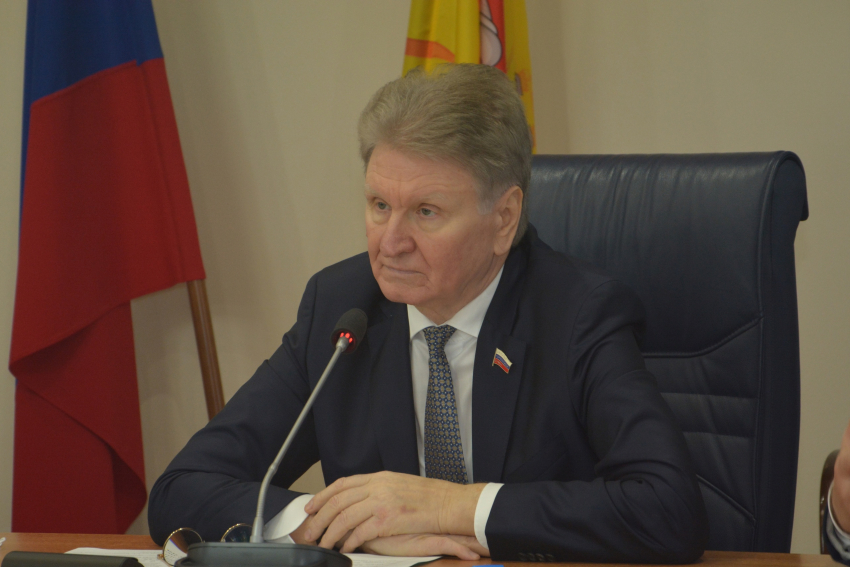 Минута созерцания депутатов Воргордумы обойдется в космическую сумму воронежцам