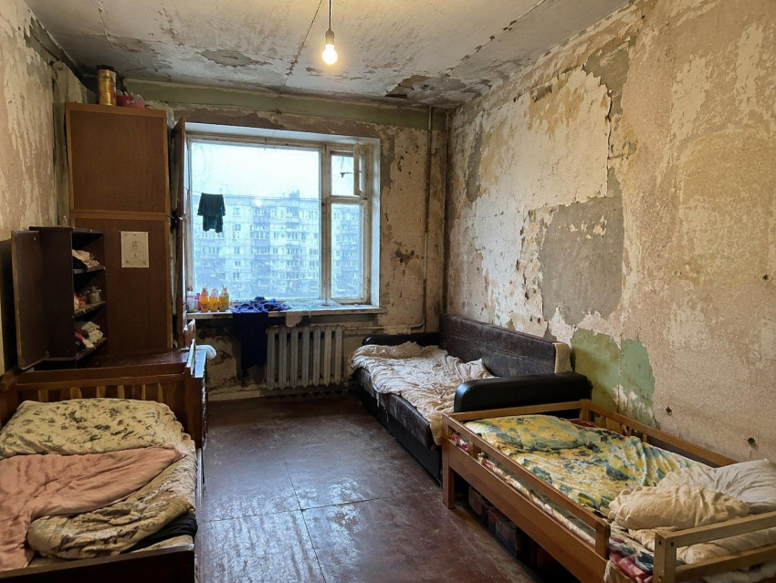 Глава СК взял на контроль дело о непригодном для жизни доме многодетной семьи в Воронежской области 