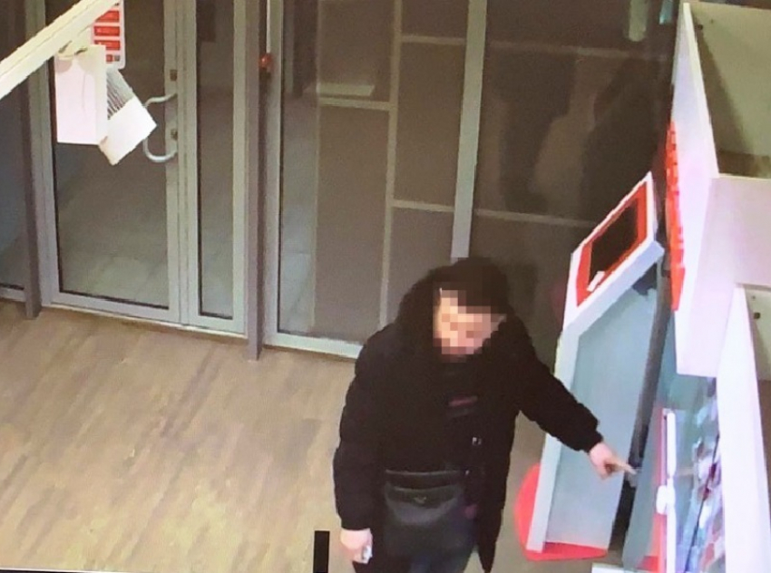 Серийный грабитель из Ростова-на-Дону попался в Воронеже 