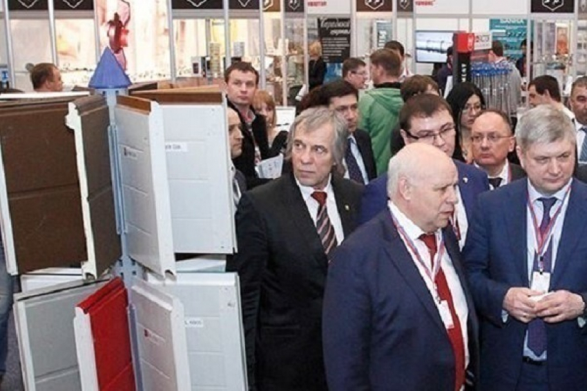 «Воронеж BUILD-2017» подскажет, где найти стеклянные и шпонированные двери недорого