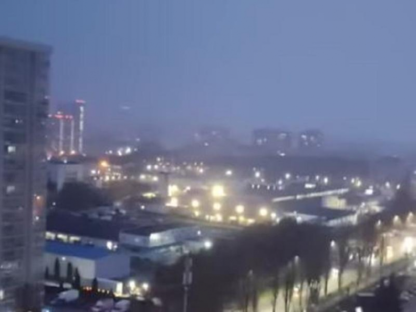 «Прямо в глаз попало»: Воронеж накрыло снегом и метелью вечером 8 апреля