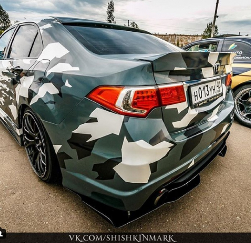 Грандиозный военный тюнинг Honda Accord продемонстрировали в Воронеже