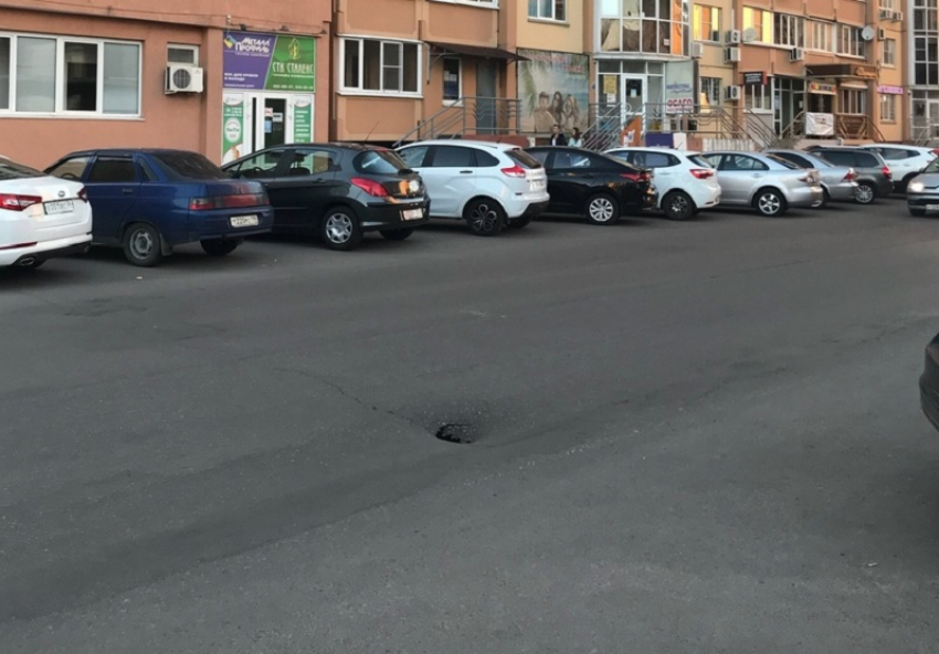 Портал в преисподнюю образовался на дороге в Воронеже