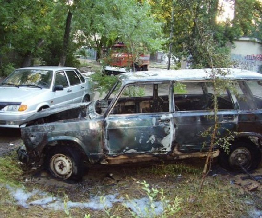 В Советском районе Воронежа сгорела четверка