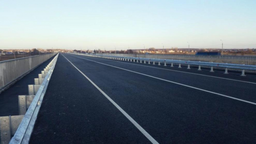 В Воронежской области открылось движение по мосту через реку Усмань