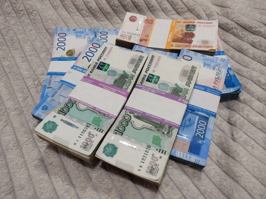 Воронежец заплатил 7,6 млн рублей за смену номера телефона 