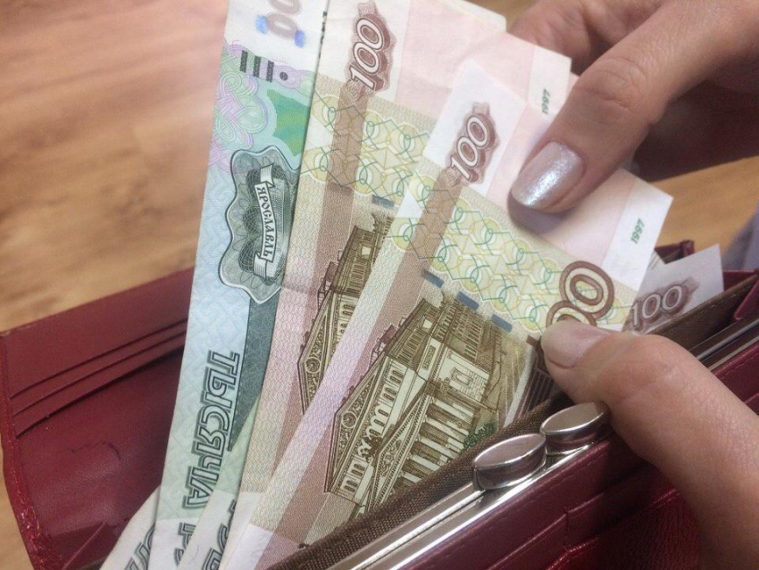 Пора ли воронежцам искать вторую работу