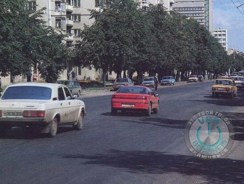 Воронежцы позавидовали улице Кирова времен 90-х 