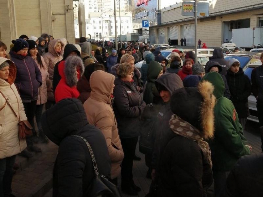 Стала известна причина эвакуации «Галереи Чижова» в Воронеже
