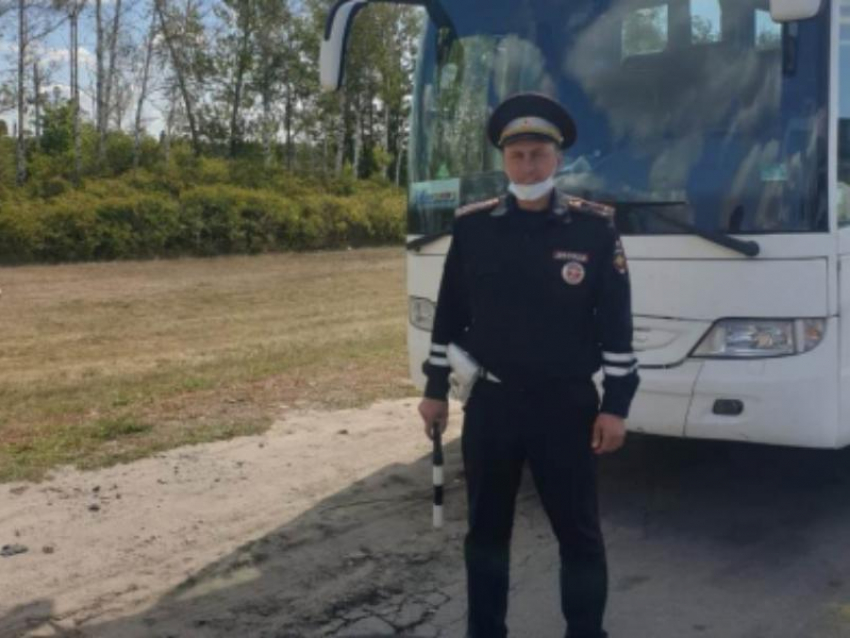 Под Воронежем встал полный людей междугородний автобус