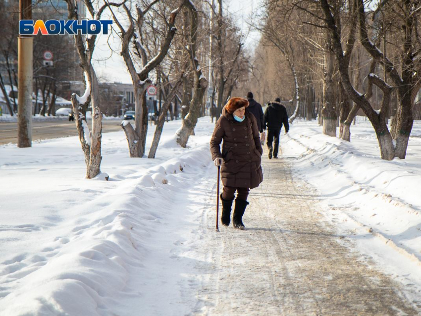 Более тысячи человек получили травмы на обледенелых воронежских дорогах за неделю