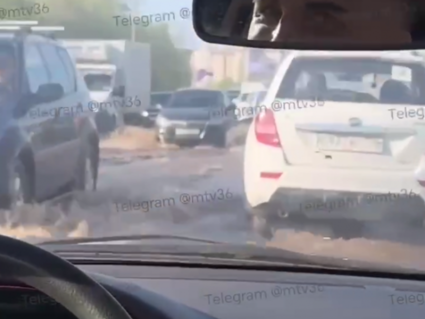 Ремонт водовода завершили в Коминтерновском районе Воронежа