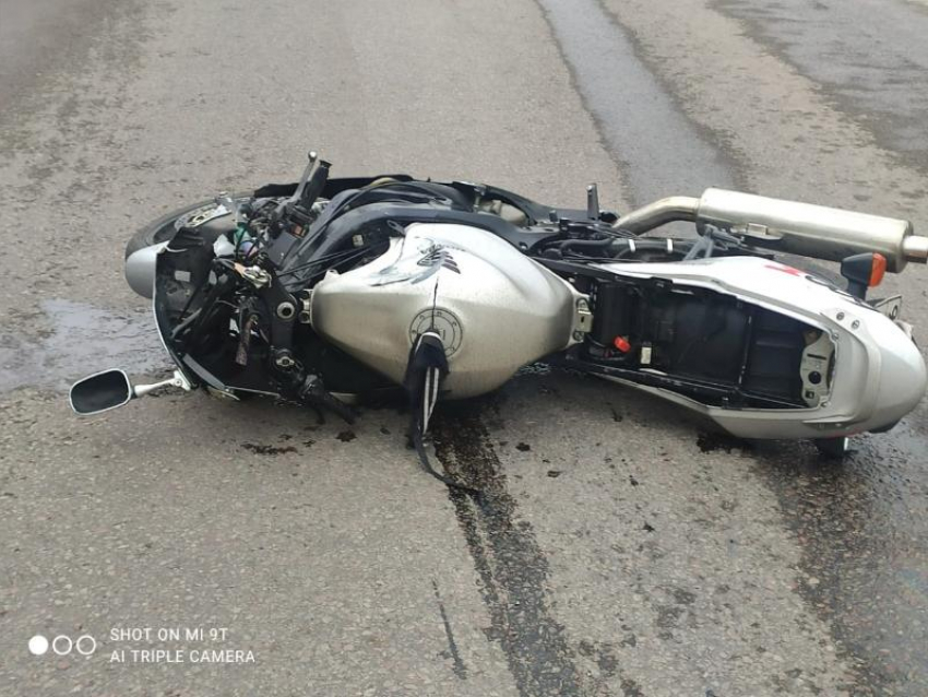 «Тела разлетелись по проспекту»: мотоциклист и пешеход погибли в ДТП в Воронеже