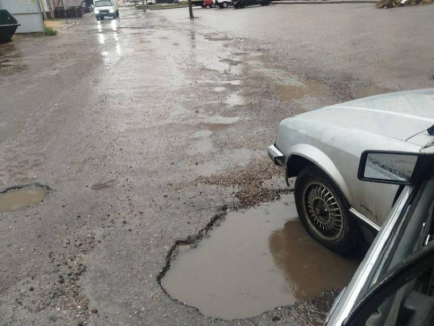 Может быть когда-нибудь отремонтируют позорную дорогу в воронежском Шилово