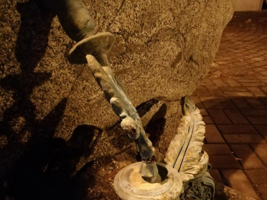  Подпись Петра I сломали в центре Воронежа 