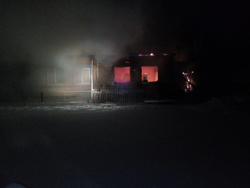 На пожаре в Воронежской области пострадал человек