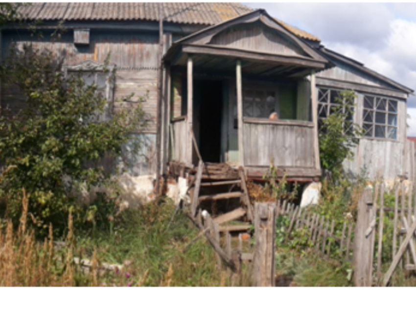 Пьяный рецидивист забил табуретом хозяина дома в воронежском селе