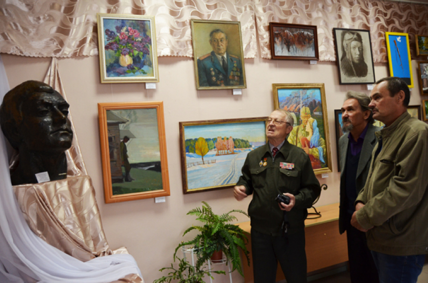 Необычная выставка «Памяти павших» открылась в Воронежской области