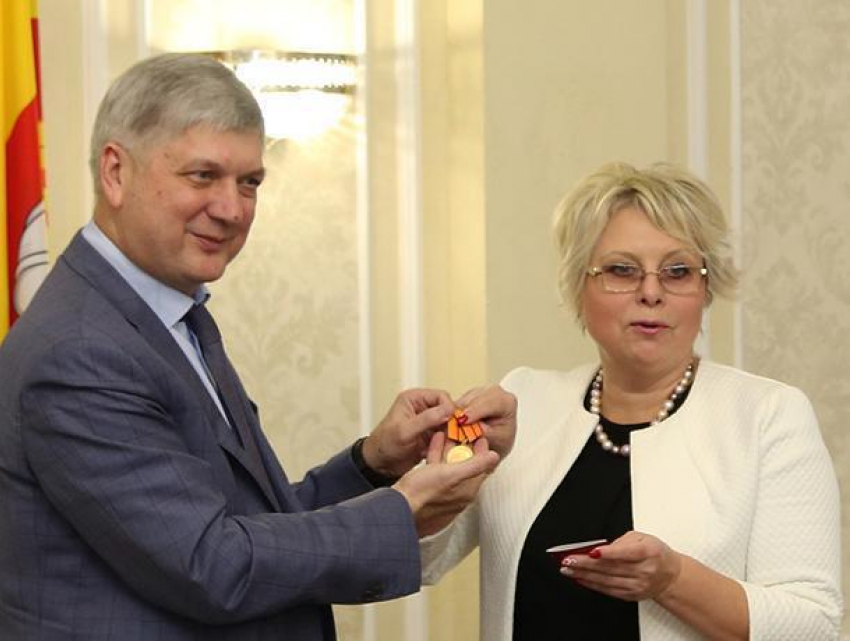 Вице-мэр Воронежа Надежда Савицкая получила медаль откуда не ждали