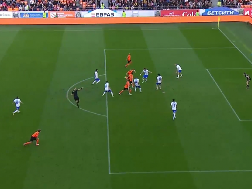 Непростой матч: воронежский «Факел» потерпел поражение впервые за сезон 