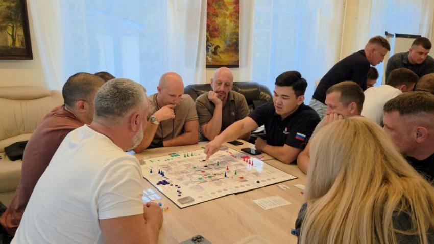 Лекции и культурно-спортивная программа: как проходит курс «Героев земли Воронежской»