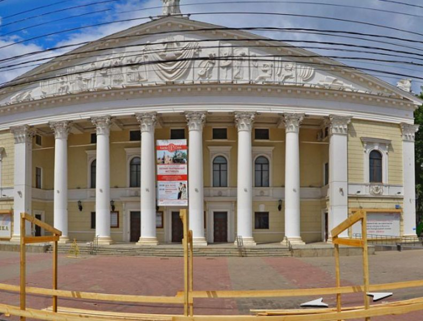 Названа дата выбора лучших вариантов нового облика оперного театра в Воронеже