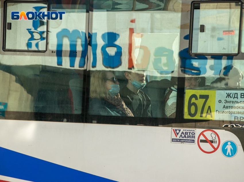 Шесть пассажиров автобусов нарушили масочный режим в Воронеже 