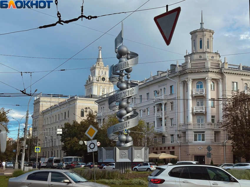 Воронеж вошел в число лидеров по строительству жилья, хоть оно и не распродается 