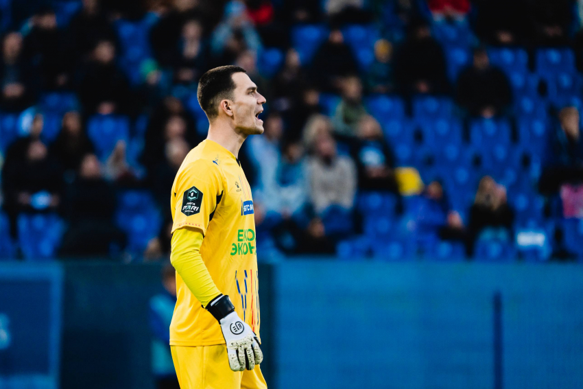  «Факел» вырвал победу и вышел на первое место турнирной таблицы после матча с ярославским «Шинником"