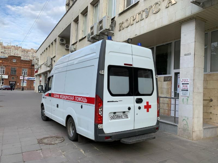Подросток пострадал в ДТП с иномарками в Воронеже 
