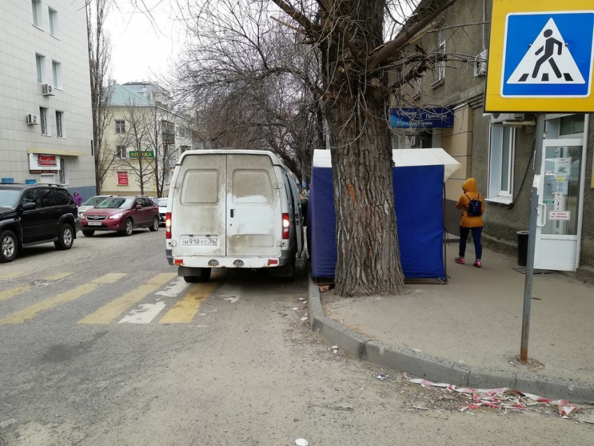 Воронежцы пришли в ярость от хамов-торгашей на улице Сакко и Ванцетти