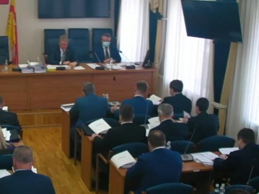 Принятый за пять минут бюджет Воронежа на 2022 год оказался «слабеньким»