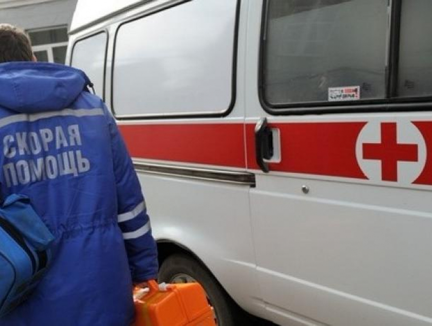 Воронежские работники скорой помощи устроили «итальянскую забастовку»