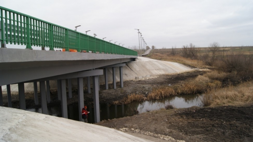 В Воронежской области отремонтировали мост через реку Правая Хава (ФОТО)