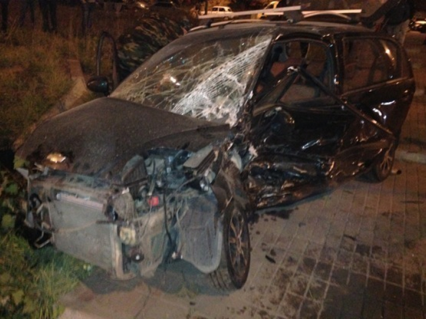 В Воронеже «Мерседес» влетел в иномарку: один погибший