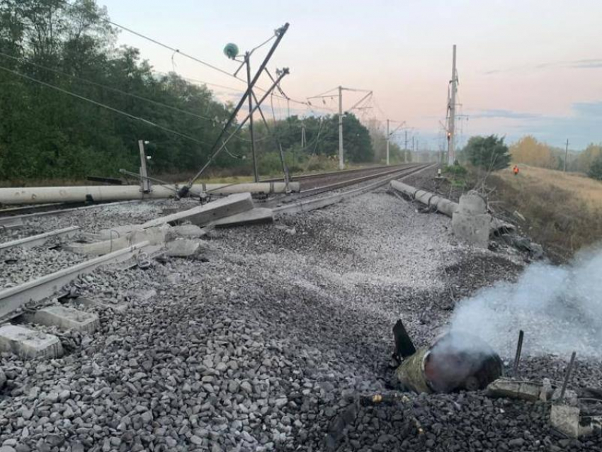 Из-за сбитых ракет остановили движение поездов в Белгородской области