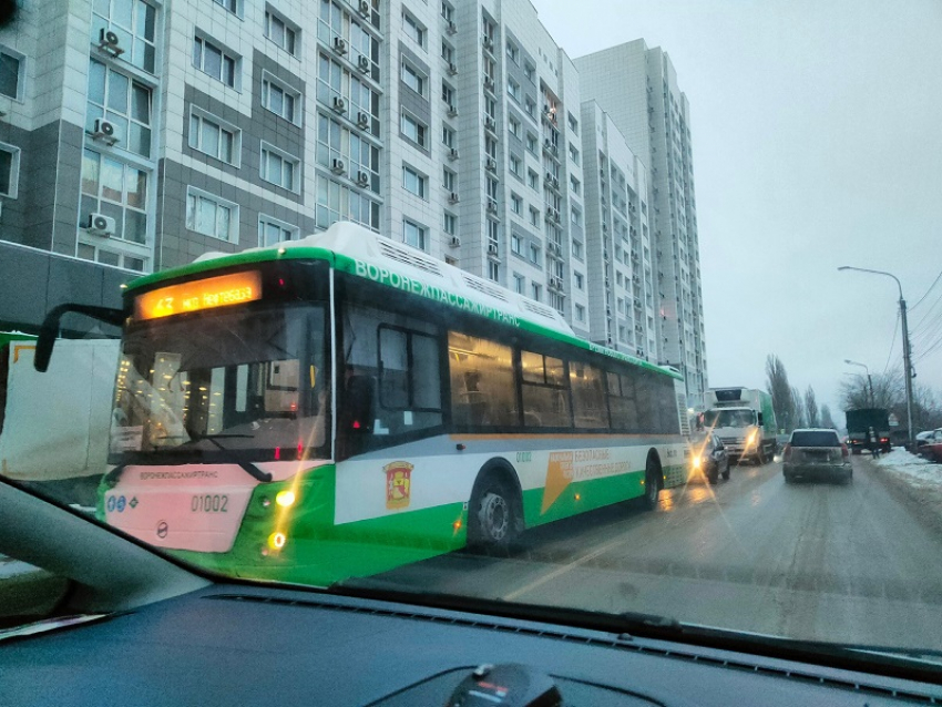 Схема движения сразу шести популярных маршрутов изменится в Северном микрорайоне Воронежа