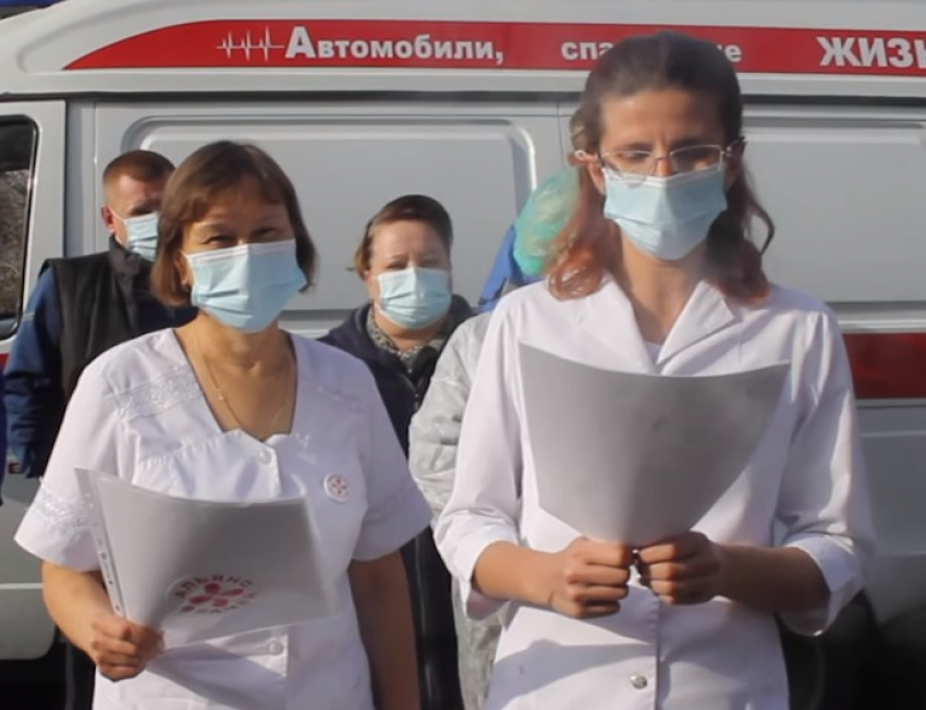 «У нас нет средств защиты!»: медики обратились с требованием к губернатору Александру Гусеву