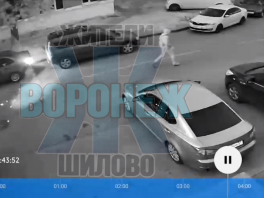  Причина ночного хлопка попала на видео в Воронеже 