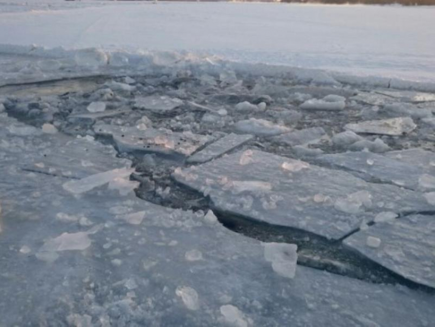 Два рыбака погибли в ледяной воде в Воронежской области