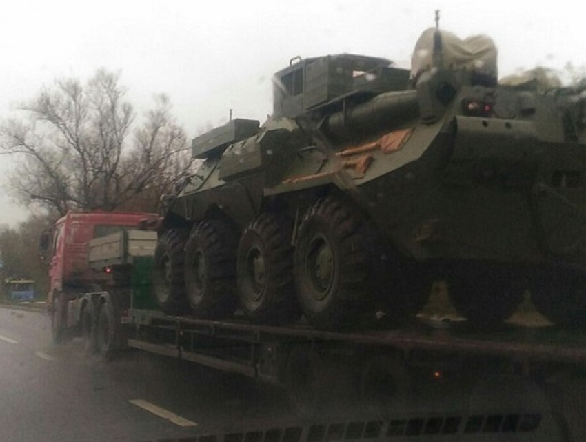 Новейшую противодиверсионную машину сфотографировали на дороге в Воронеже 