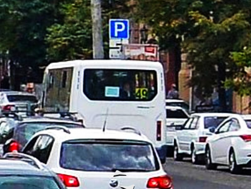 Популярный автобусный маршрут пообещали сохранить для воронежцев