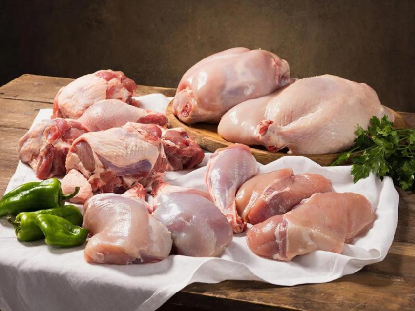 Новые цены на курицу шокировали жительницу Воронежа в 2026 году
