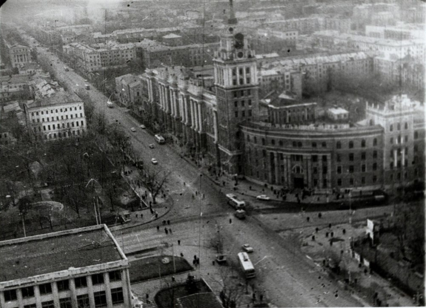 Проспект Революции 1967 года показали воронежцам