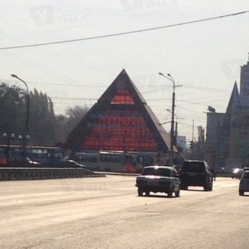 Полицейские нашли водителя «Лэнд Крузера", сбившего 21-летнего парня на Московском проспекте