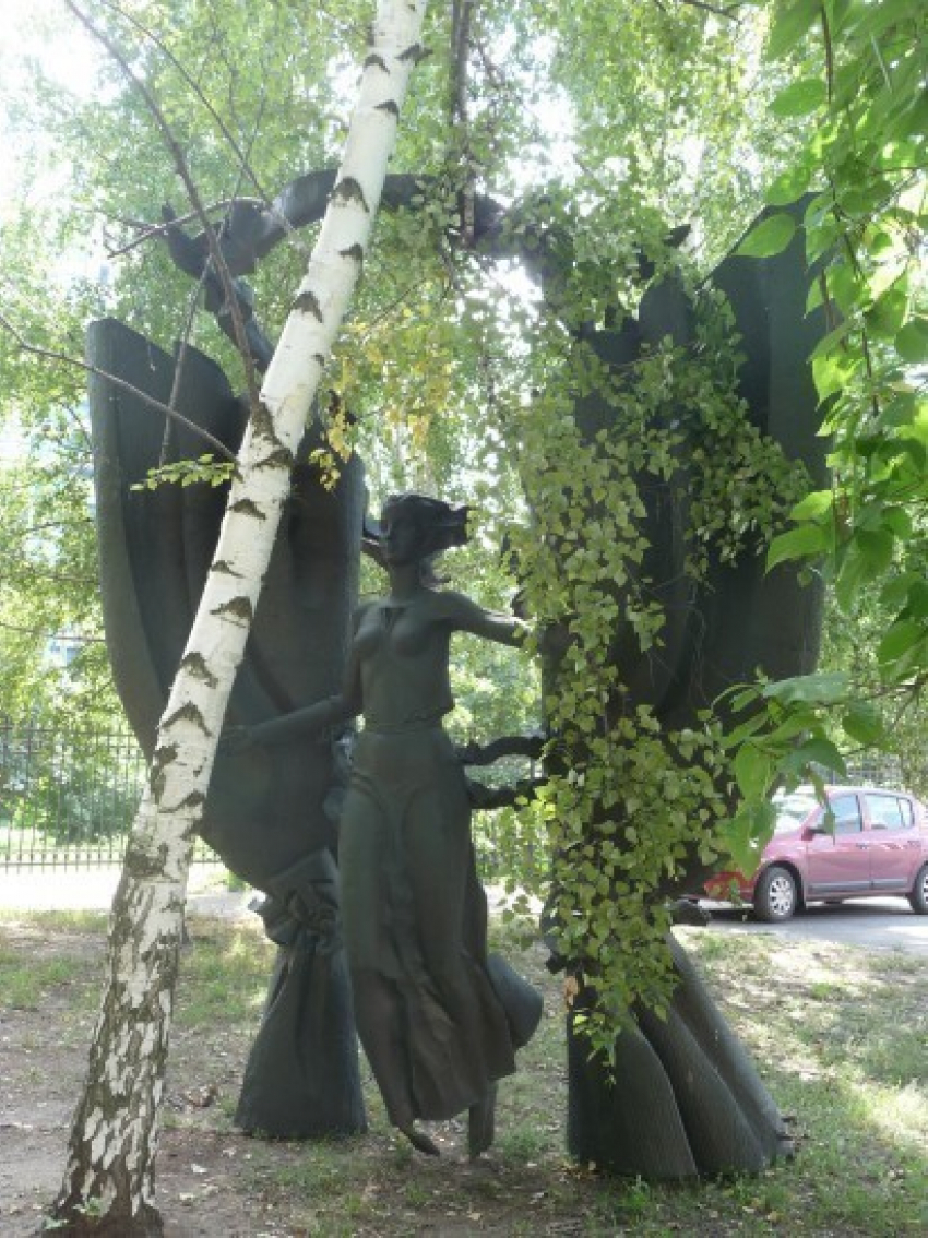 Демонтированная со входа в воронежскую академию искусств скульптура Музы пропала